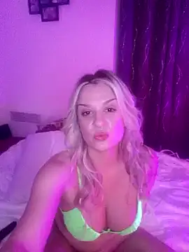 Snapshot of SpicyVicky chatting on 27, 2, 2025 SpicyVicky online show from 27, 2, 2025