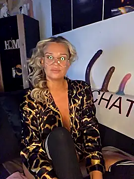 Snapshot of SpicyVicky chatting on 26, 9, 2025 SpicyVicky online show from 26, 9, 2025