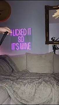 Snapshot of Sub-Mila chatting on 11, 10, 2025 Sub-Mila online show from 11, 10, 2025