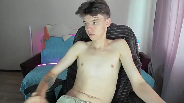Snapshot of Liam_sexy1 chatting on 13, 9, 2025 Liam sexy1 online show from 13, 9, 2025