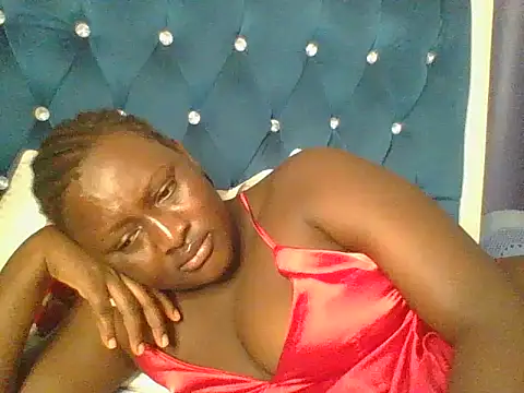 Snapshot of Heavy_ass chatting on 7, 4, 2026 Heavy ass online show from 7, 4, 2026