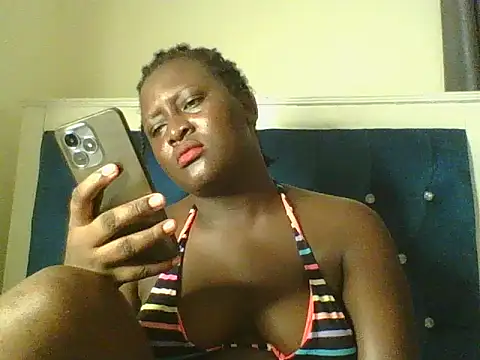 Snapshot of Heavy_ass chatting on 19, 4, 2026 Heavy ass online show from 19, 4, 2026