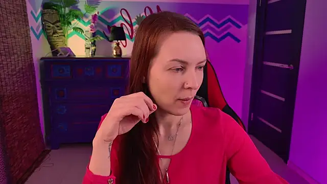 Snapshot of VandaRossi chatting on 24, 11, 2025 VandaRossi online show from 24, 11, 2025