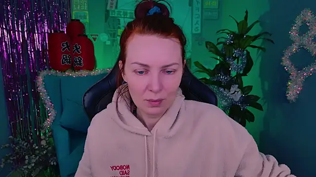 Snapshot of VandaRossi chatting on 14, 12, 2025 VandaRossi online show from 14, 12, 2025