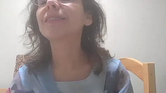 HollyJewel online show from 11, 12, 2024