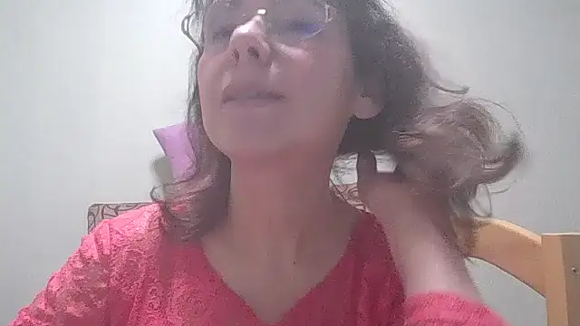 HollyJewel online show from 3, 3, 2025