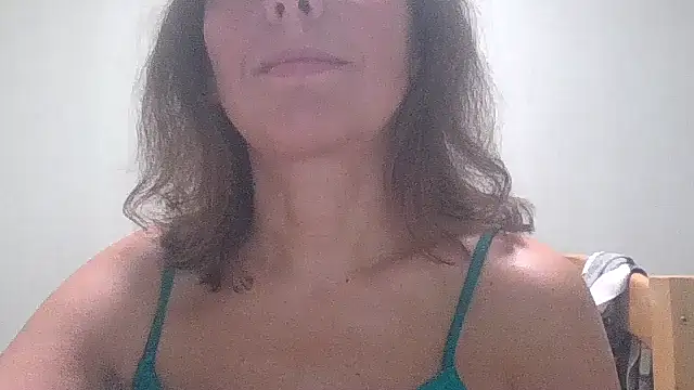 HollyJewel online show from 28, 9, 2025