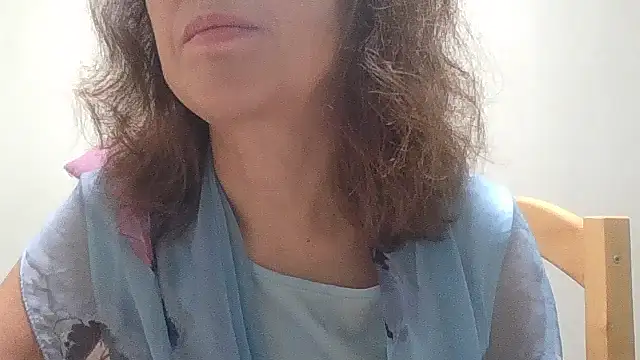 HollyJewel online show from 7, 10, 2025