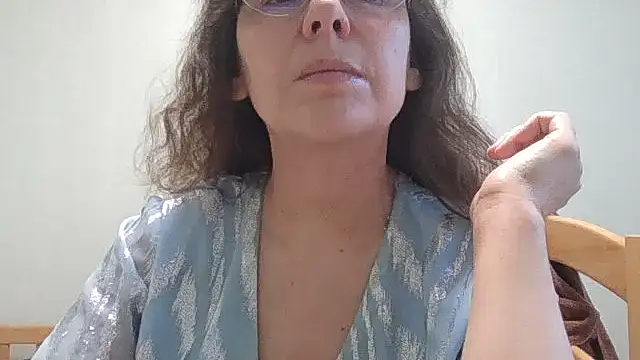 HollyJewel online show from 6, 3, 2026