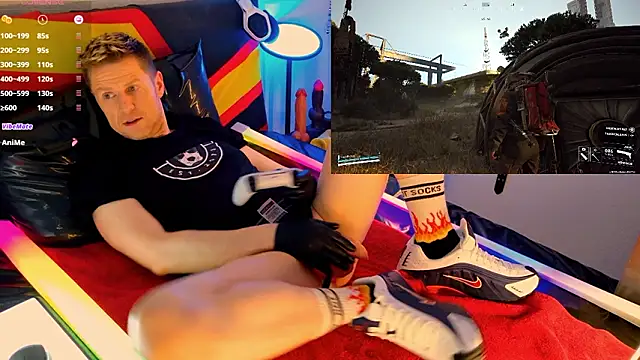 Snapshot of Fuc71 chatting on 5, 3, 2026 Fuc71 online show from 5, 3, 2026