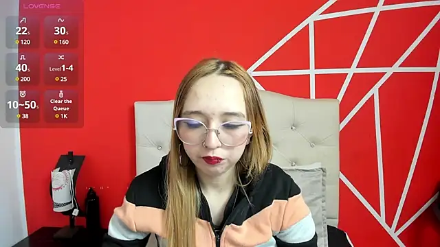 Snapshot of Liaroberts1 chatting on 15, 1, 2025 Liaroberts1 online show from 15, 1, 2025