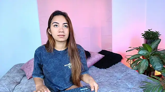 Jules n Gia online show from 1, 11, 2025