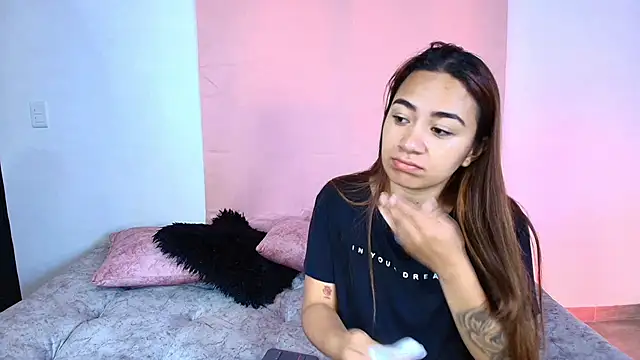 Jules n Gia online show from 2, 11, 2025