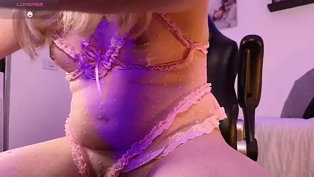 Snapshot of meloddysky chatting on 17, 1, 2025 meloddysky online show from 17, 1, 2025