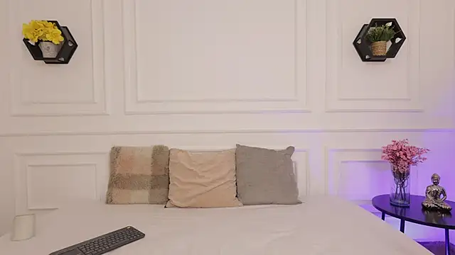 Snapshot of meloddysky chatting on 24, 11, 2025 meloddysky online show from 24, 11, 2025