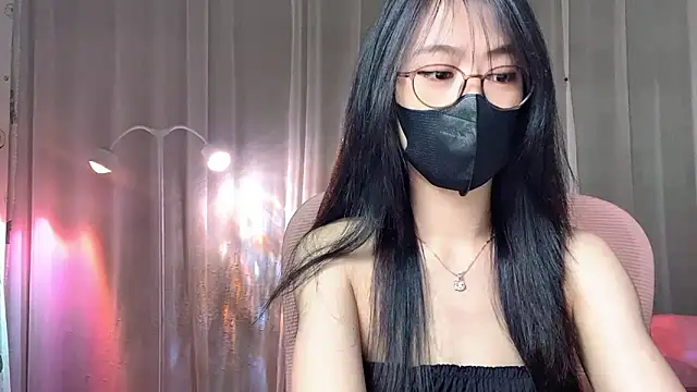 Snapshot of _minji_bae chatting on 19, 4, 2026 minji bae online show from 19, 4, 2026
