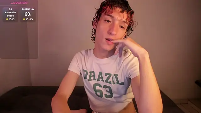 Snapshot of Danni_boy chatting on 2, 8, 2026 Danni boy online show from 2, 8, 2026