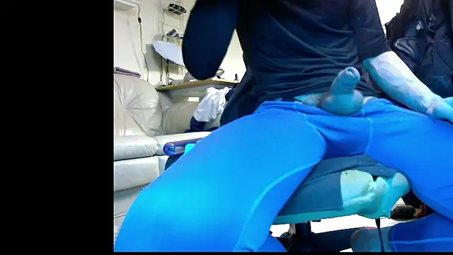 Snapshot of slendt94 chatting on 19, 2, 2025 slendt94 online show from 19, 2, 2025