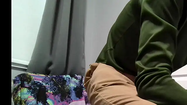 Snapshot of slendt94 chatting on 5, 11, 2025 slendt94 online show from 5, 11, 2025