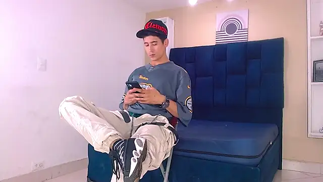 Jhonn Rhyss online show from 11, 1, 2025