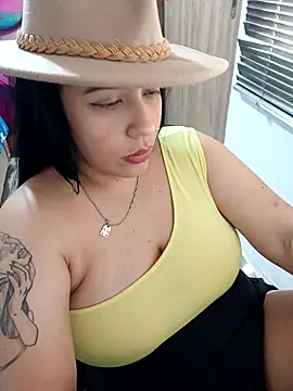 marta201 alfaro online show from 8, 11, 2025