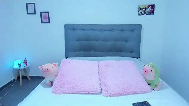 Snapshot of Agataowens chatting on 24, 9, 2025 Agataowens online show from 24, 9, 2025