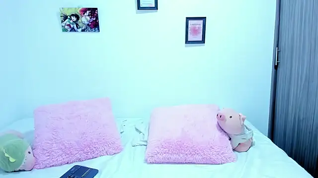 Snapshot of Agataowens chatting on 6, 11, 2025 Agataowens online show from 6, 11, 2025