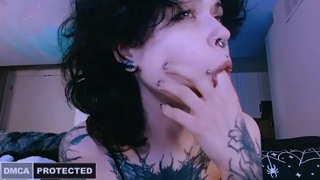 Snapshot of NaughtyLittleFox chatting on 22, 4, 2026 NaughtyLittleFox online show from 22, 4, 2026