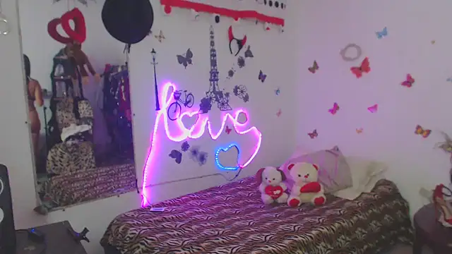 Snapshot of brigitht chatting on 4, 2, 2025 brigitht online show from 4, 2, 2025