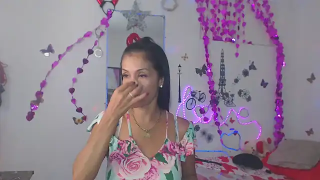 Snapshot of brigitht chatting on 5, 2, 2025 brigitht online show from 5, 2, 2025