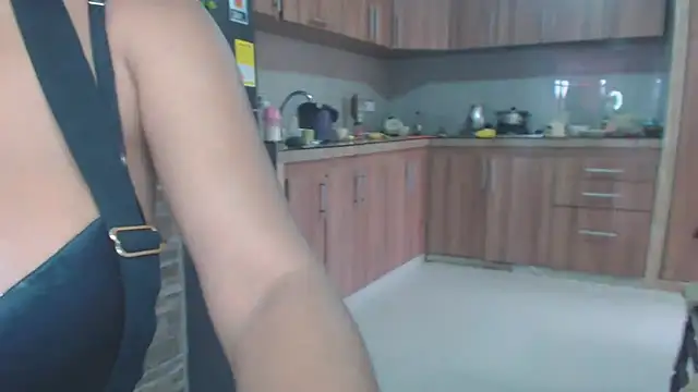 Snapshot of brigitht chatting on 12, 3, 2025 brigitht online show from 12, 3, 2025