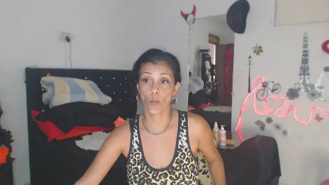 Snapshot of brigitht chatting on 5, 11, 2025 brigitht online show from 5, 11, 2025