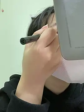 Snapshot of minmin2kk5 chatting on 7, 3, 2025 minmin2kk5 online show from 7, 3, 2025