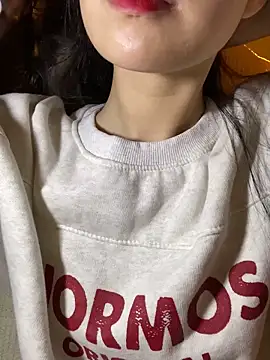 Snapshot of minmin2kk5 chatting on 11, 11, 2025 minmin2kk5 online show from 11, 11, 2025