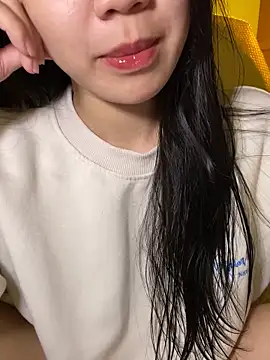 Snapshot of minmin2kk5 chatting on 19, 11, 2025 minmin2kk5 online show from 19, 11, 2025