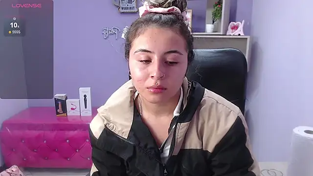 Snapshot of celeste_blue69 chatting on 20, 1, 2025 celeste blue69 online show from 20, 1, 2025