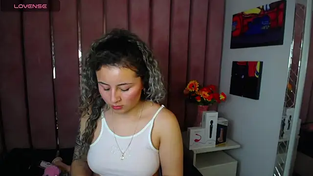 Snapshot of celeste_blue69 chatting on 12, 2, 2025 celeste blue69 online show from 12, 2, 2025