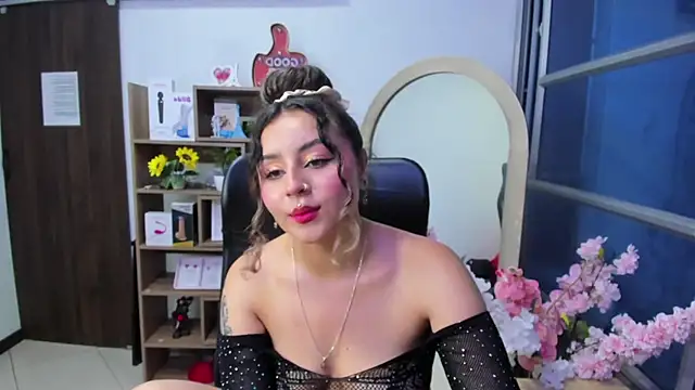 Snapshot of celeste_blue69 chatting on 18, 9, 2025 celeste blue69 online show from 18, 9, 2025