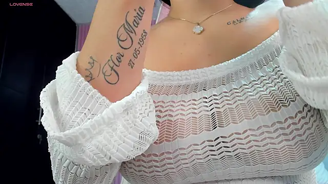 Snapshot of Yuli_16 chatting on 9, 4, 2026 Yuli 16 online show from 9, 4, 2026