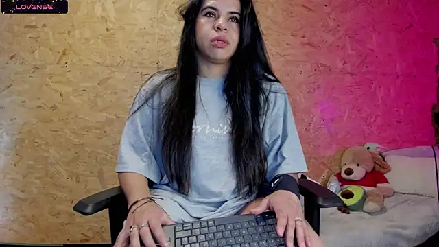 Snapshot of Biancastrongg chatting on 22, 3, 2025 Biancastrongg online show from 22, 3, 2025