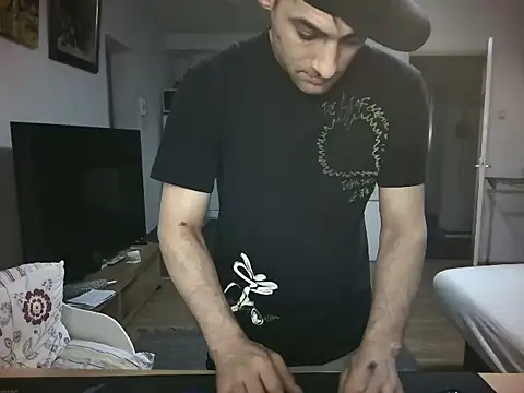 mihaimichael online show from 9, 4, 2026