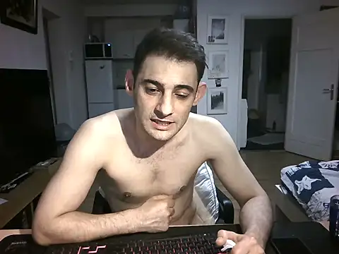 Snapshot of mihaimichael chatting on 24, 5, 2026 mihaimichael online show from 24, 5, 2026