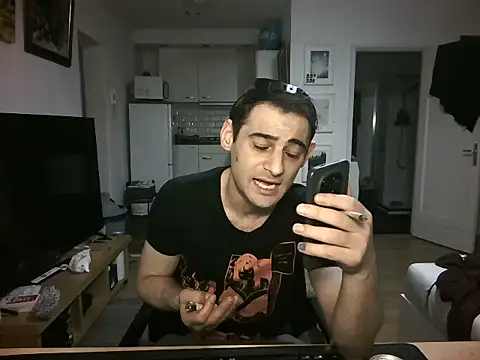 Snapshot of mihaimichael chatting on 12, 6, 2026 mihaimichael online show from 12, 6, 2026