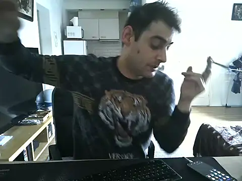 Snapshot of mihaimichael chatting on 14, 6, 2026 mihaimichael online show from 14, 6, 2026