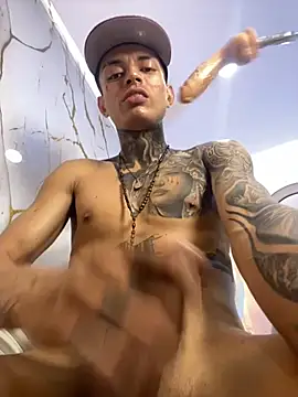 Snapshot of Herem369 chatting on 6, 11, 2025 Herem369 online show from 6, 11, 2025