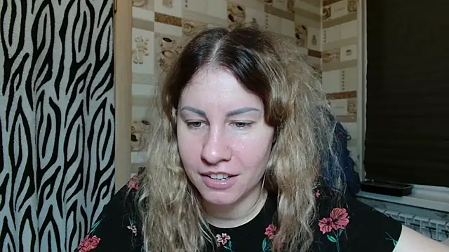 Snapshot of TherestlessKitty chatting on 8, 4, 2026 TherestlessKitty online show from 8, 4, 2026