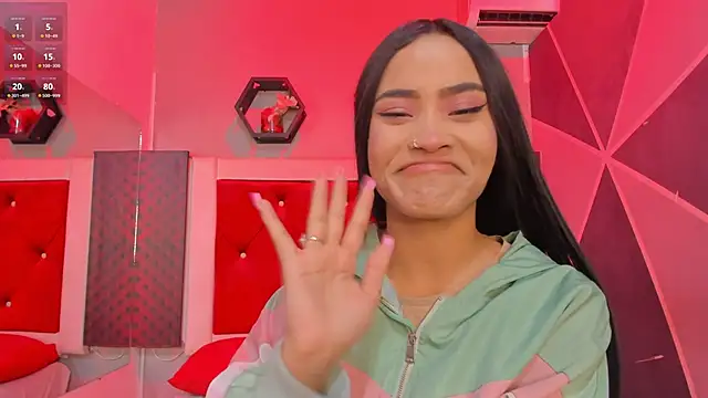 Karoll014 online show from 4, 10, 2025