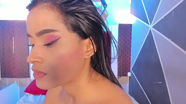 Karoll014 online show from 16, 4, 2026