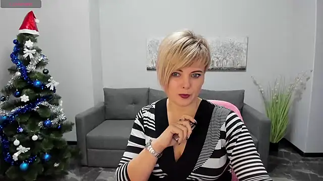 Julia Wilsone online show from 27, 12, 2024