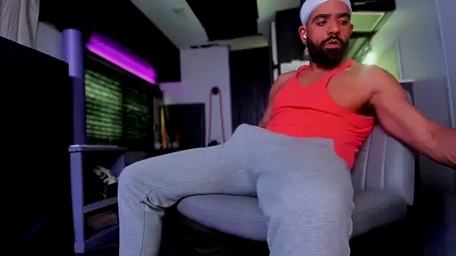 Snapshot of DirtyDrizzy chatting on 10, 2, 2026 DirtyDrizzy online show from 10, 2, 2026